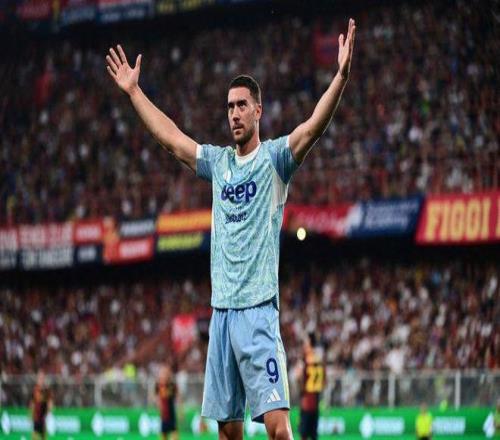 图片报：纳格尔斯曼参加慈善活动，陪基因缺陷兄妹一同攀岩（纳格尔斯曼出席公益活动，陪基因缺陷兄妹体验攀岩）