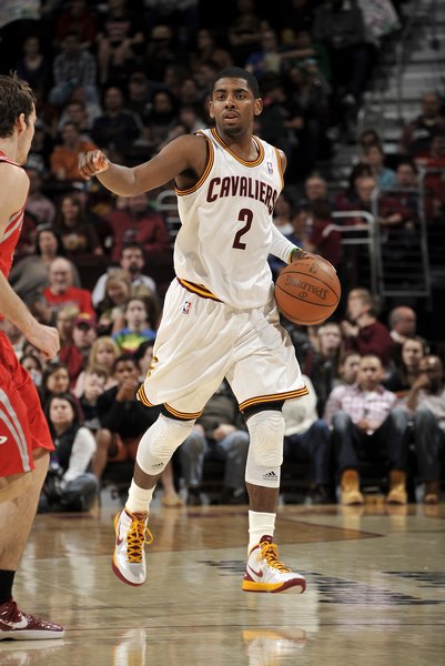 意甲积分榜：米兰1球净胜球优势领先那不勒斯居首（意甲积分榜：米兰凭1球净胜优势力压那不勒斯登顶）