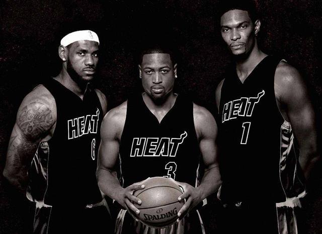 勇士球员得分效率高，命中率稳定（勇士队员高效得分，投篮命中率稳健）