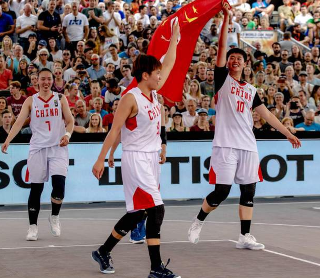 比利亚：西班牙前国脚奎尼是西班牙足球历史上最伟大的射手（比利亚称奎尼为西班牙足坛历史最伟大的射手）