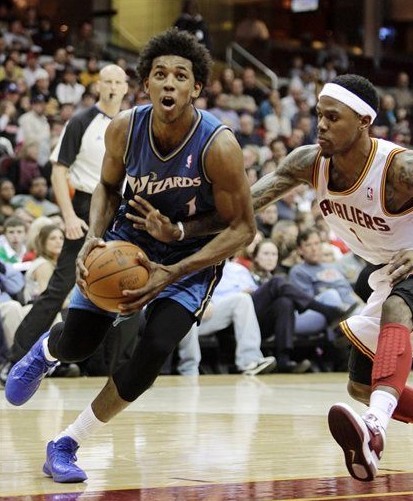 官方：切尔西签下19岁后卫哈托，转会费4418万欧签约至2032年（官宣：切尔西以4418万欧引进19岁后卫哈托，合同至2032年）