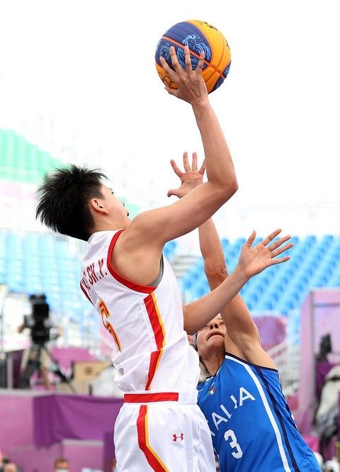 锁定前24，阿森纳、拜仁、巴黎等5队已保底欧冠淘汰赛附加赛（阿森纳、拜仁、巴黎等五队已确保欧冠前24，至少锁定淘汰赛附加赛席位）