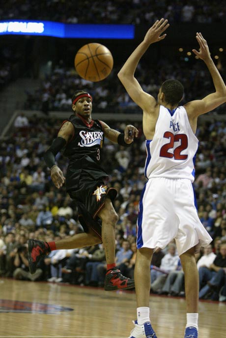 大巴黎官方：舍瓦利耶脚踝受伤接受治疗，杜埃正在恢复阶段（巴黎圣日耳曼官宣：舍瓦利耶脚踝伤已接受治疗，杜埃正处恢复期）