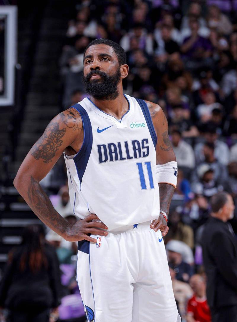 洛佩斯：在巴萨时小罗半夜约我出去，我女友问我选她还是小罗（洛佩斯谈巴萨往事：小罗深夜邀我外出，女友追问我选谁）