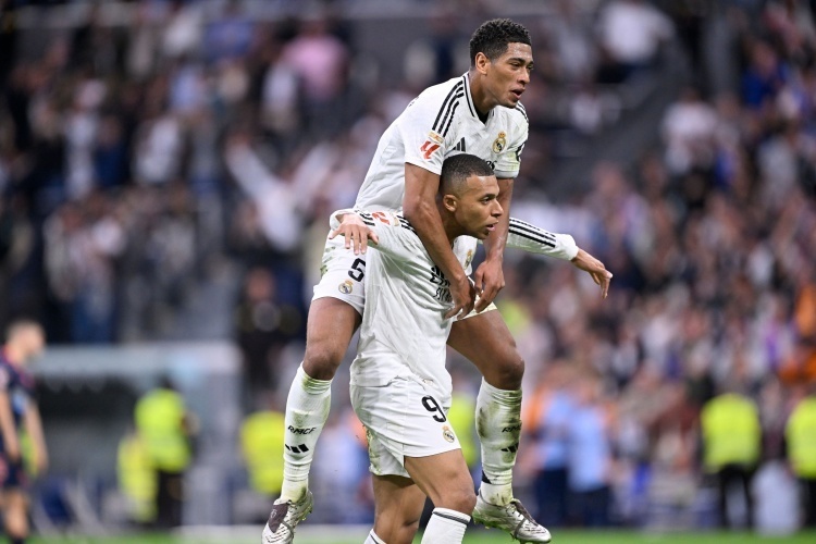 阿隆索：拉莫斯对我影响很大；很意外阿扎尔在皇马没有成功（阿隆索：深受拉莫斯熏陶；惊讶阿扎尔未在皇马取得成功）