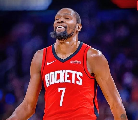 世欧预半场：赖因德斯抽射破门，荷兰暂1-0立陶宛（世欧预半场战报：赖因德斯劲射建功，荷兰暂1-0领先立陶宛）