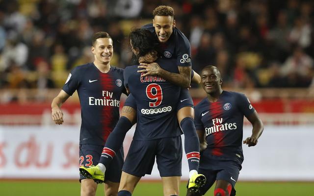 重大突破！VAR将新增角球和第二黄牌复核权限，2026世界杯率先试点（重磅升级：VAR将获角球与第二黄牌复核权，2026年世界杯率先试点）