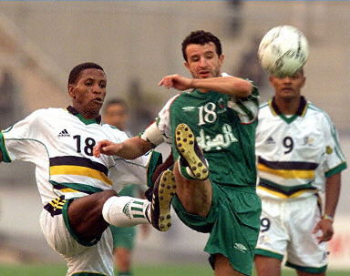 记者：阿隆索打破皇马传统，在自家训练基地进行欧冠赛前备战（阿隆索打破皇马惯例：欧冠赛前改在自家训练基地备战）